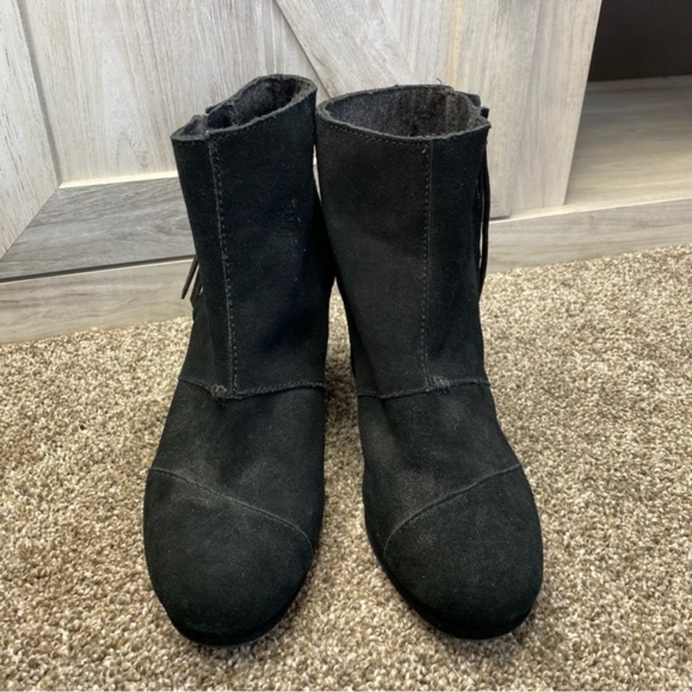 Toms Wedge Suede Black Bootie 8.5